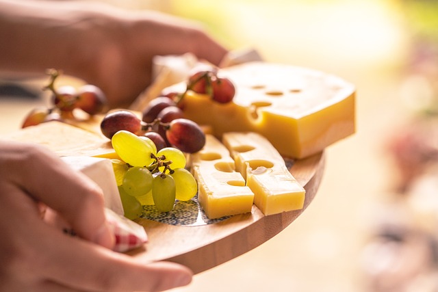 Fra brie til blue: Ostebræt og osteskærer tilpasset til forskellige ostevarianter